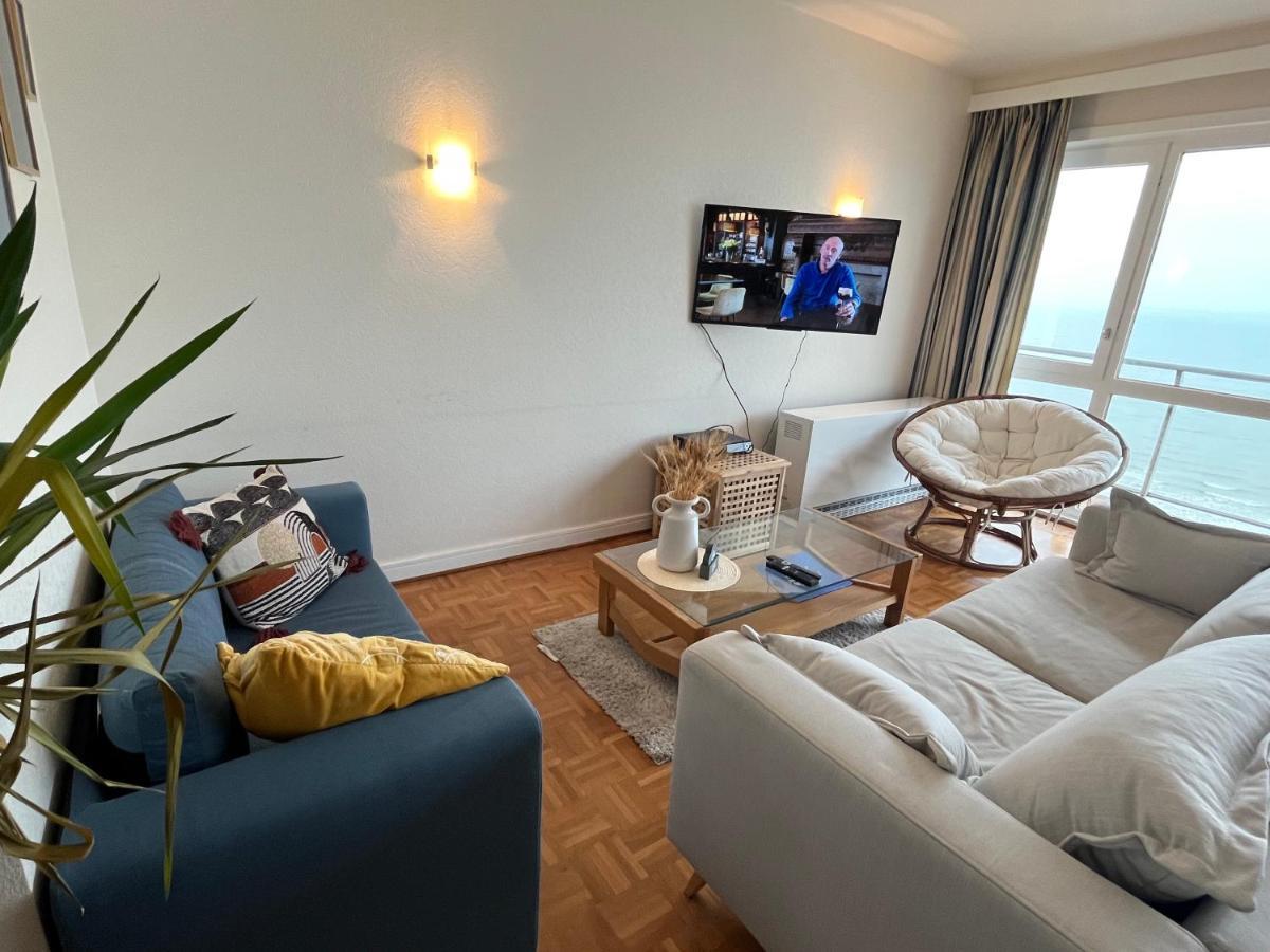 Royal Palace Zeedijk Oostende Appartement Met 2 Slaapkamers Bagian luar foto