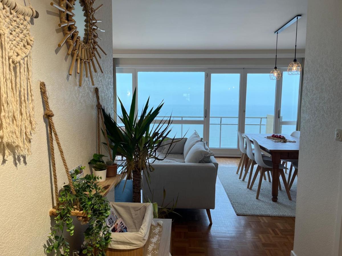 Royal Palace Zeedijk Oostende Appartement Met 2 Slaapkamers Bagian luar foto